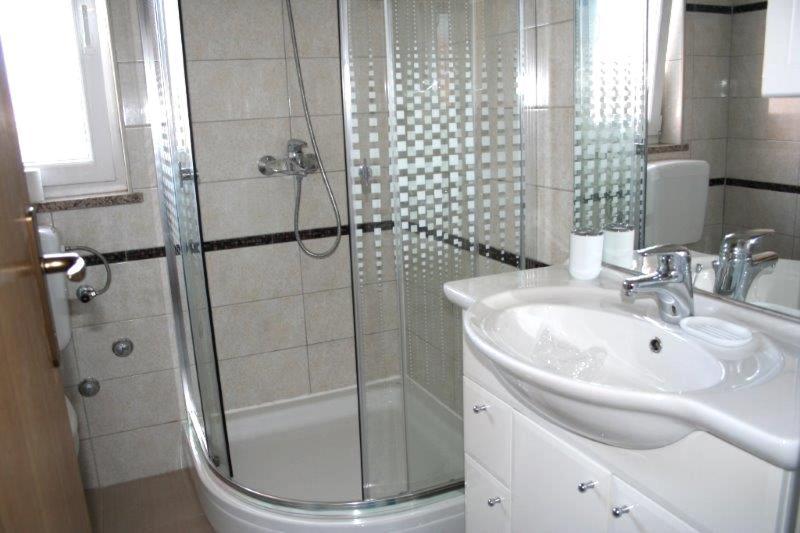 App Dzafic Apartment Vrh  Ngoại thất bức ảnh