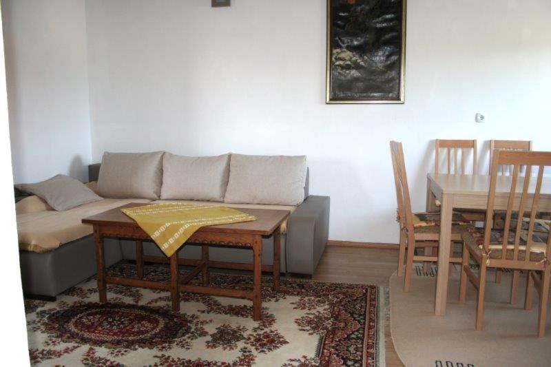 App Dzafic Apartment Vrh  Ngoại thất bức ảnh